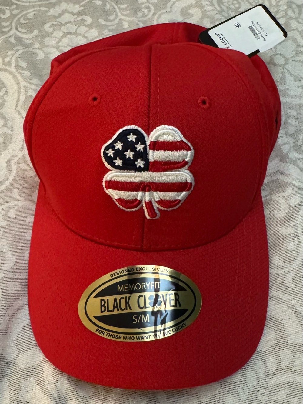 Black Clover USA Flag Memory Fit Golf Hat Red S/M NWT